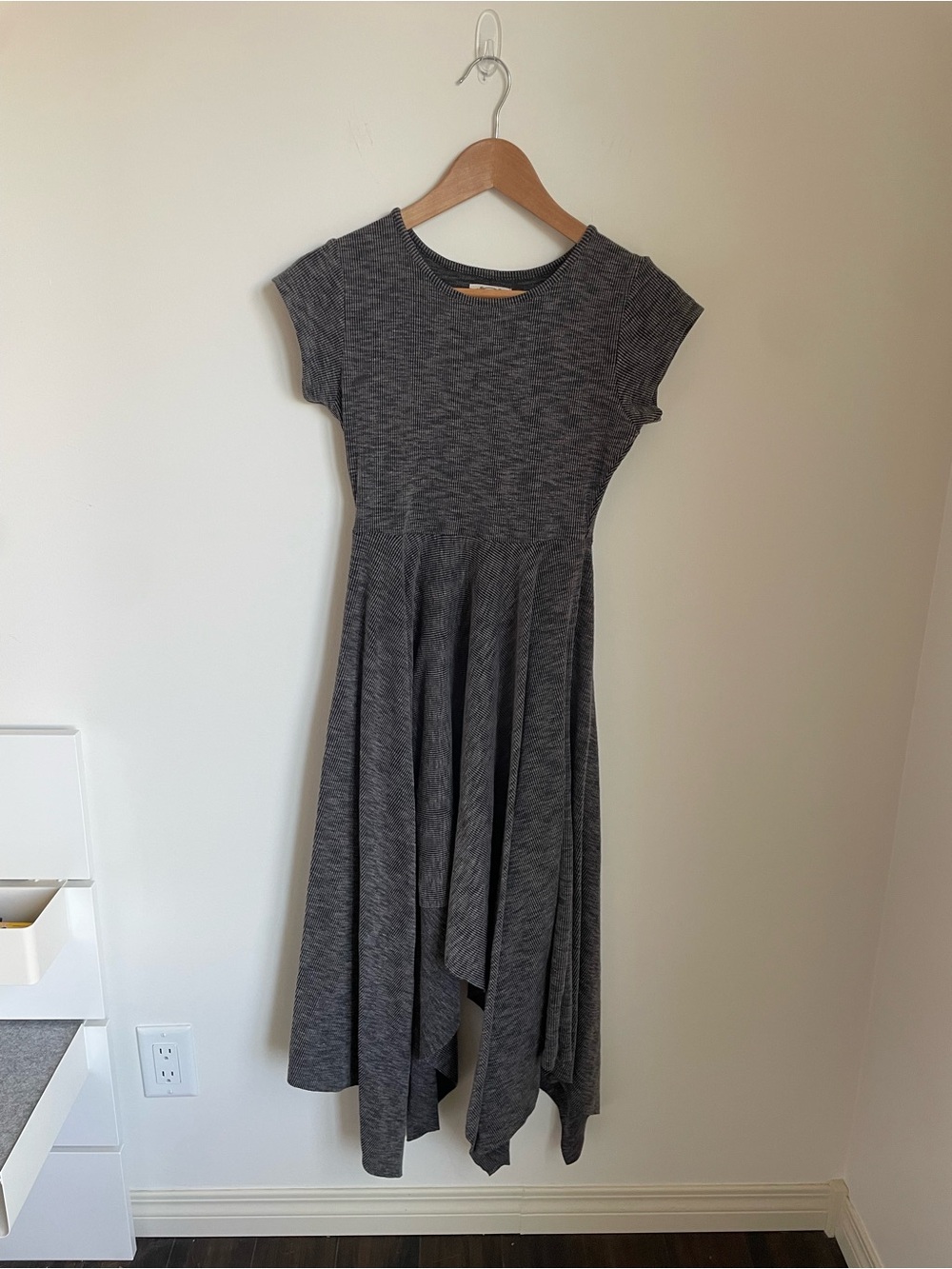 Joyfolie Ribbed Knit Crewneck Dress in Heather Charcoal